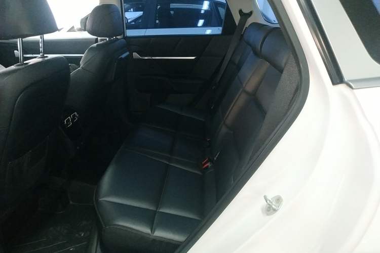 Used Hyundai ix35 2023 Musso 2.0L Deluxe Edition DLX