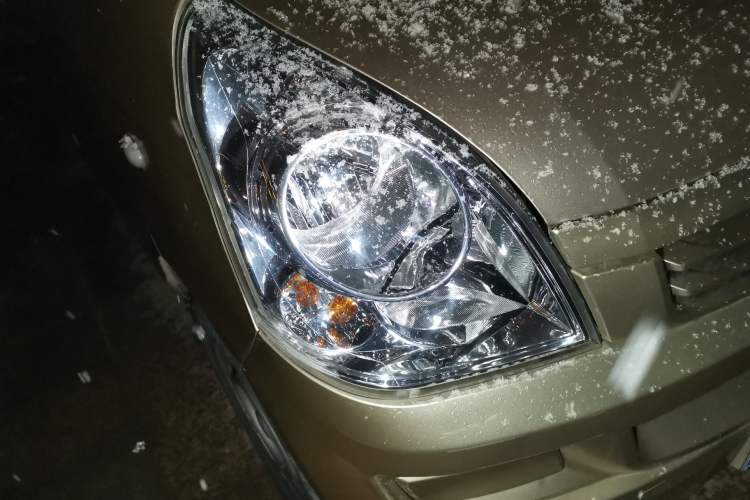 Used Wuling Rongguang S 2021 1.2L Base Model 7-Seater LSI Right Front Headlight