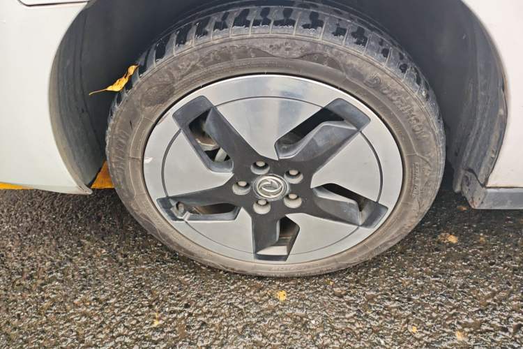 Used Dongfeng Aeolus E70 2023 PRO Smart Drive Edition Left Front Wheel Hub