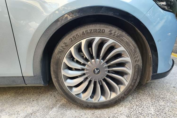 Used VOYAH FREE 2021 Two-Wheel Drive Standard Pure Electric City Edition
