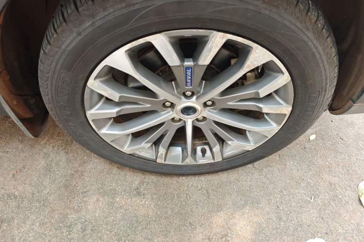 Used Haval H6 2017 Blue Label 2.0T Automatic Two-Wheel Drive Smart Edition Right Front Wheel Hub