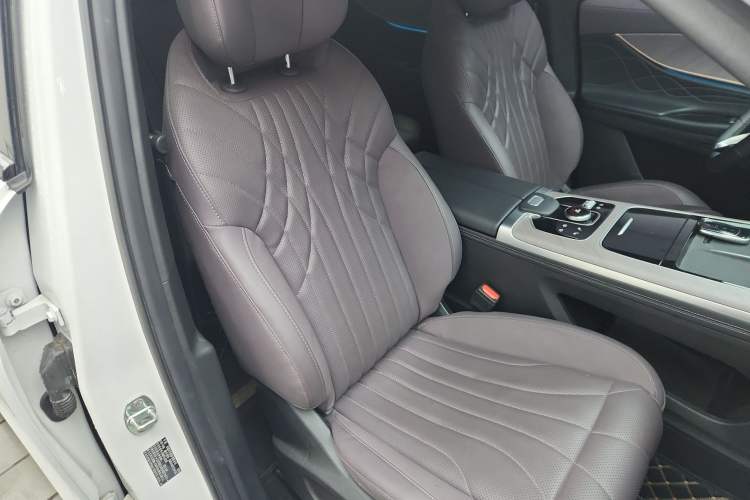 Used Chery Tiggo 9 2025 2.0T Automatic Two-Wheel Drive Luxury Edition 5 Seats