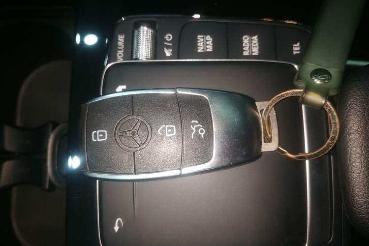 Used Mercedes-Benz A-Class 2021 A 200 L Sport Sedan Fashion Model
