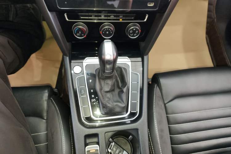 Used Volkswagen Magotan 2020 280TSI DSG Comfort Edition