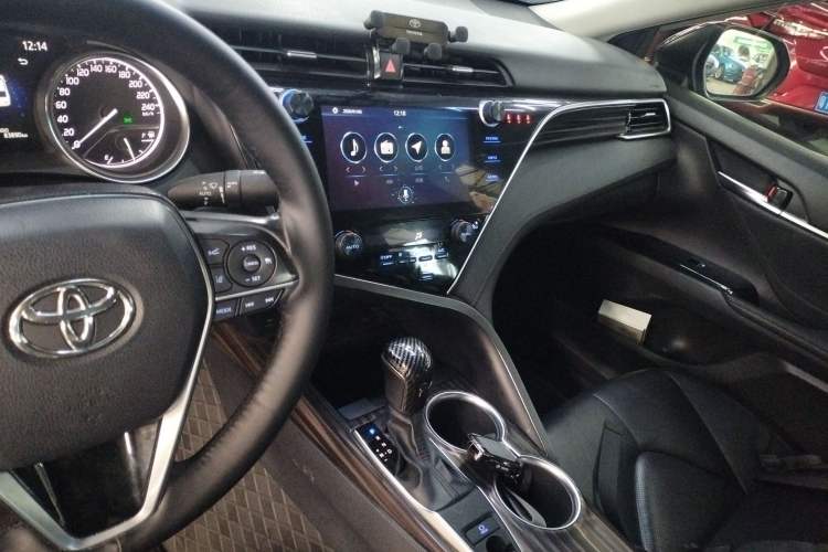 Used Toyota Camry 2019 2.0G Luxury Edition China VI Standard