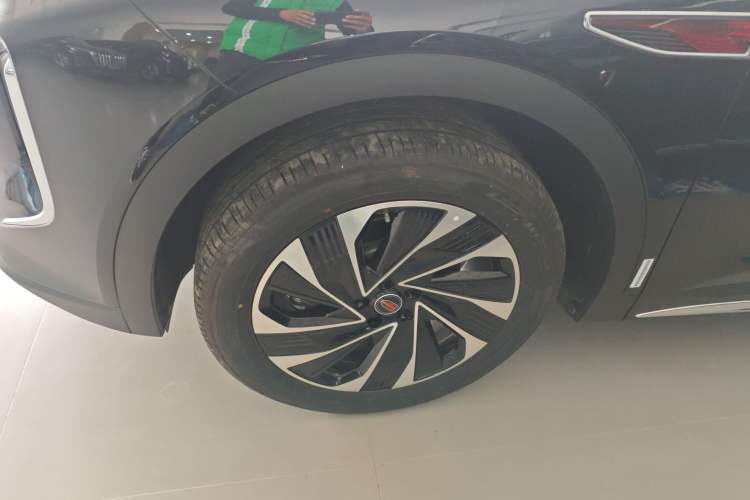 Used Hongqi HS7 PHEV 2025 Model 2.0T PHEV Two-Wheel Drive Qi Xiang Edition 7-Seater
