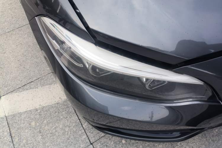 Used BMW 2 Series 2018 220i Convertible Coupe Sports Design Package