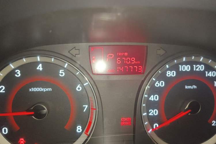 Used Hyundai Verna Ray 2014 1.4L Automatic GLX
