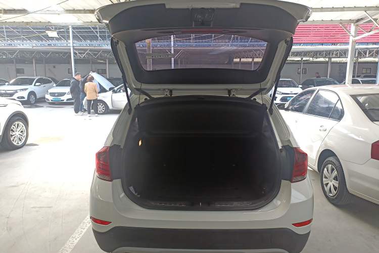 Used BMW X1 2014 sDrive18i Leading Model