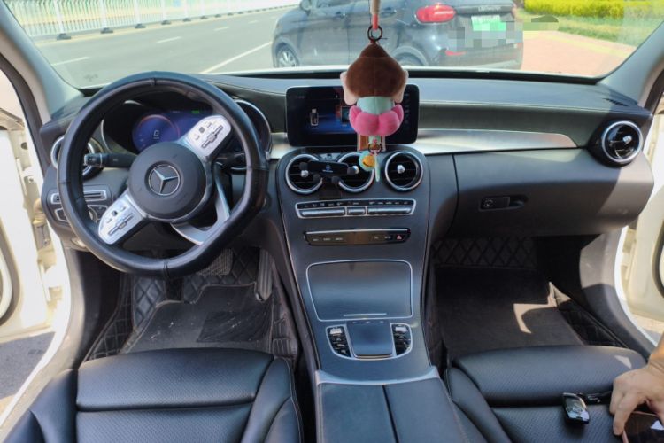 Used Mercedes-Benz C-Class 2020 C 260 L Sport Edition Center Console