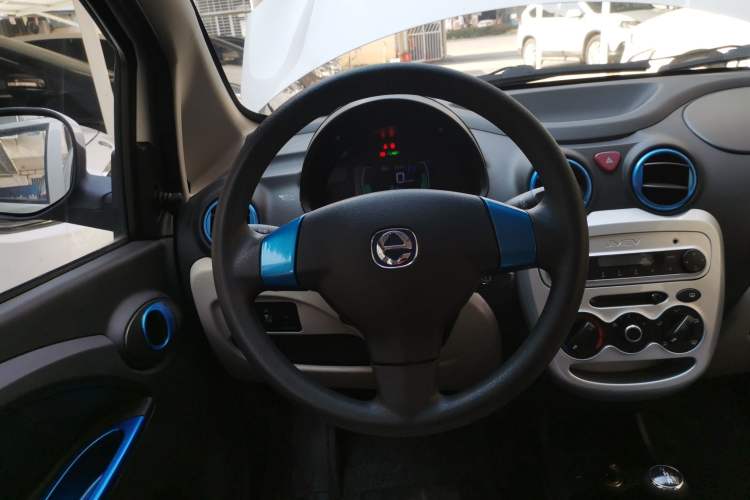 Used JMEV E200L 2018 E200L Standard Model (250 km)