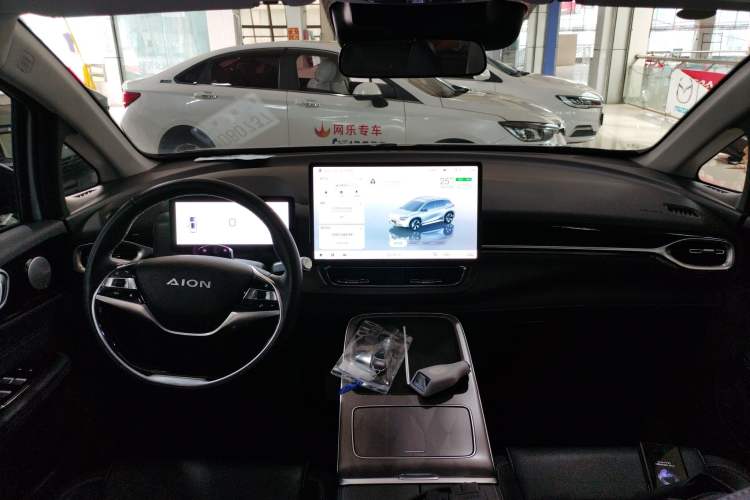 Used AION V 2023 Plus 70 Smart Tech Edition Lithium Iron Phosphate