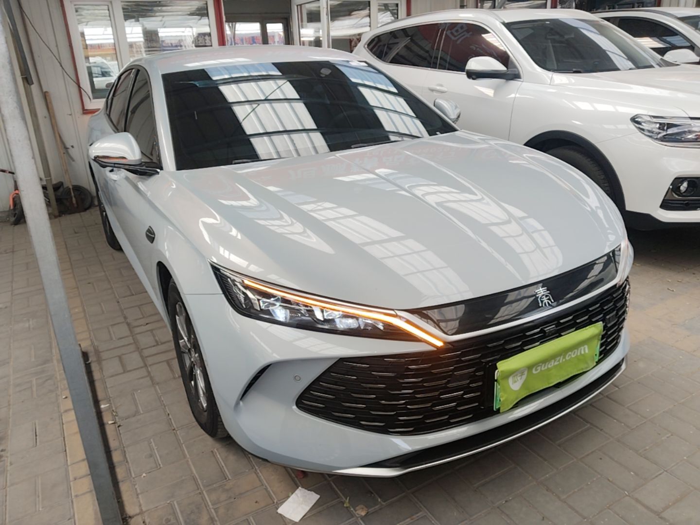 BYD Qin L 2025 DM-i Smart Drive 80KM Leading Model — снимка 3