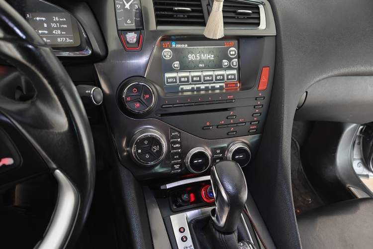 Used DS 5 2014 1.6T Luxury Edition THP160
