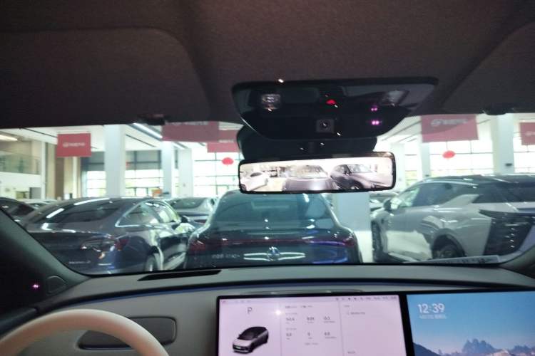 Used Li Auto i6 2025 Model Two-Wheel-Drive Standard Type