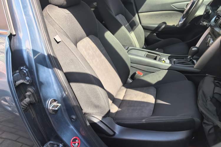 Used Mazda CX-4 2018 2.0L Automatic Two-Wheel Drive Blue Sky Dynamic Version China VI Standard
