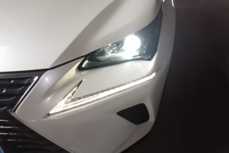 Used Lexus NX 2017 200 Front-Wheel-Drive X-Trail SE Edition
