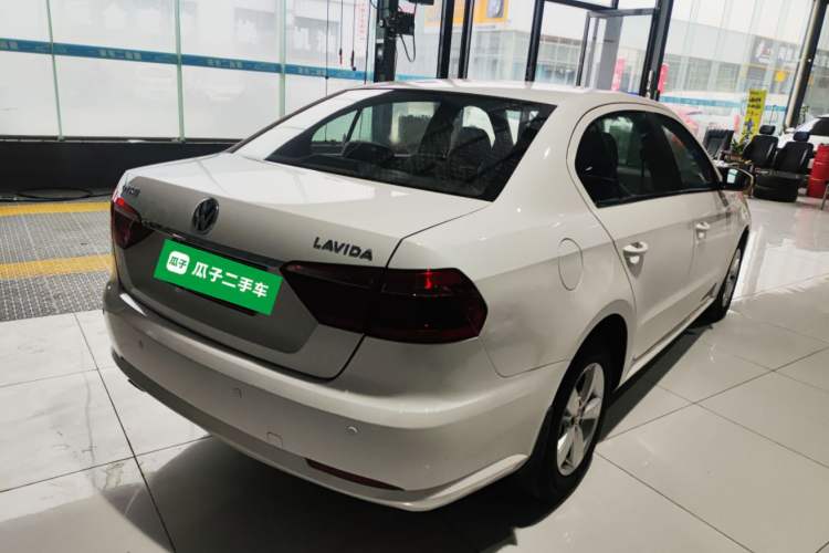 Used Volkswagen Lavida 2017 1.6L Automatic Comfort Edition