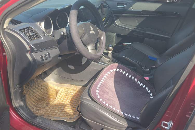 Used Mitsubishi Lancer EX 2012 Chasing Edition 1.8L Manual Luxury Model
