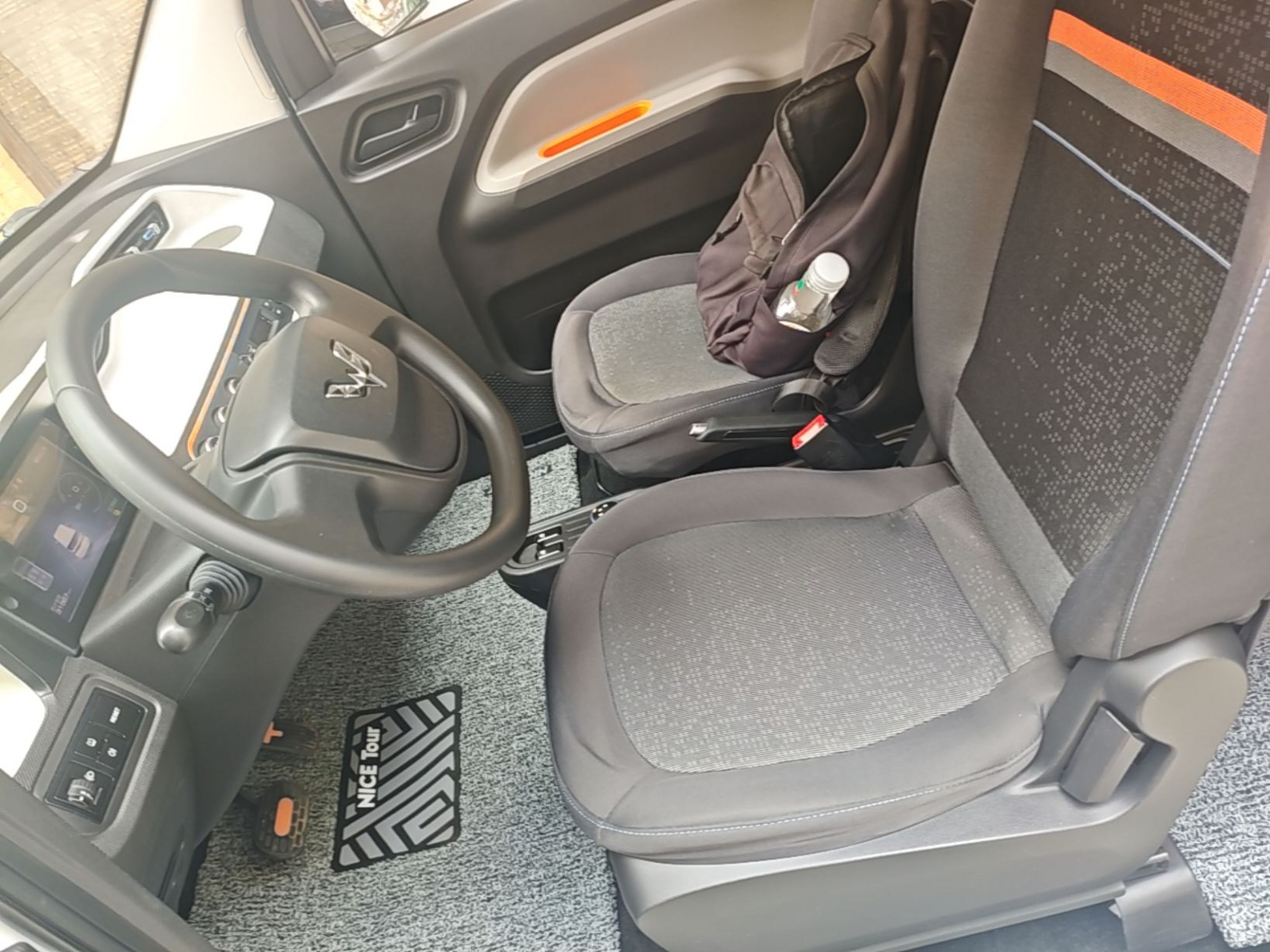 Interior delantero