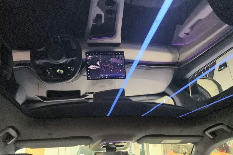 Used Zeekr 001 2025 YOU Edition 100 kWh All-Wheel Drive Headliner