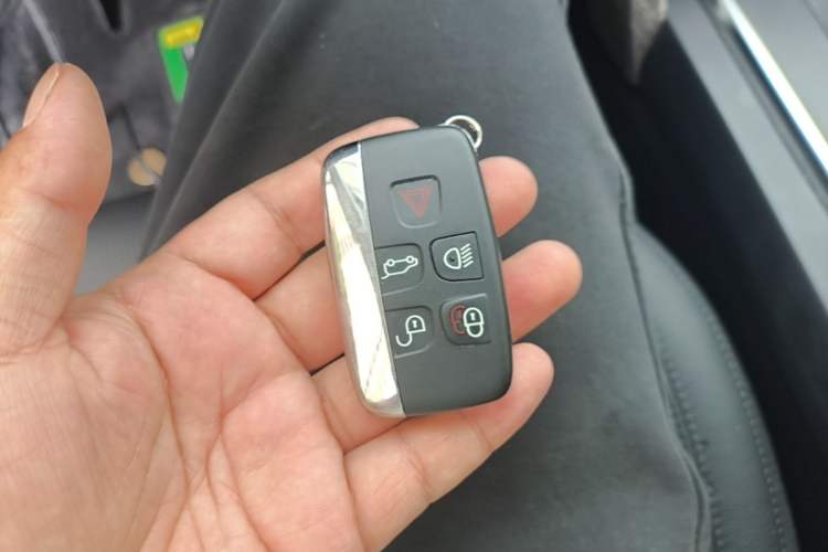 Used Land Rover Discovery Sport 2019 240 PS SE Version China V Standard Vehicle Key