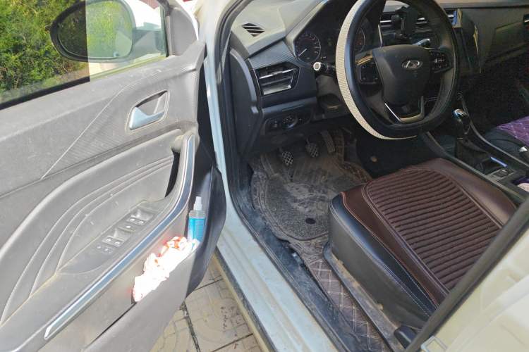 Used Chery Tiggo 3X 2021 Revised Diamond Edition 1.5L Manual 2 Carat Driver Seat