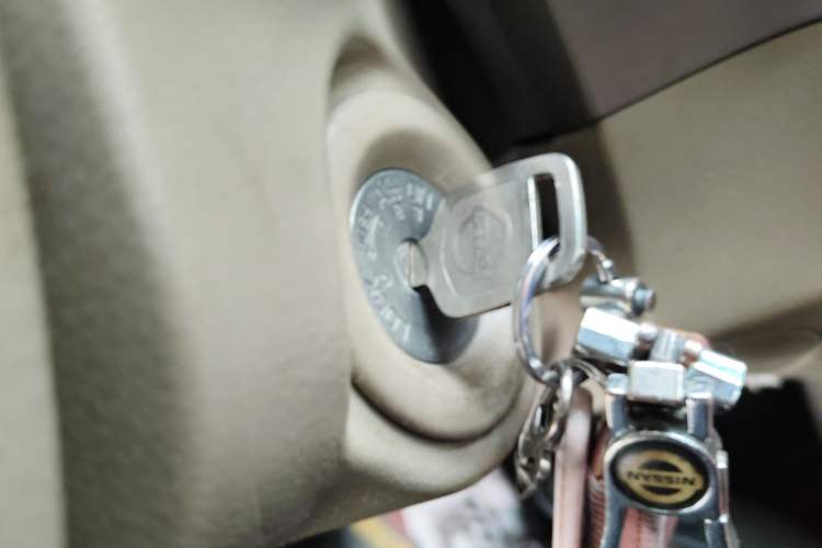 Used Nissan Sylphy 2012 Classic 1.6XL Manual Luxury Edition Vehicle Key