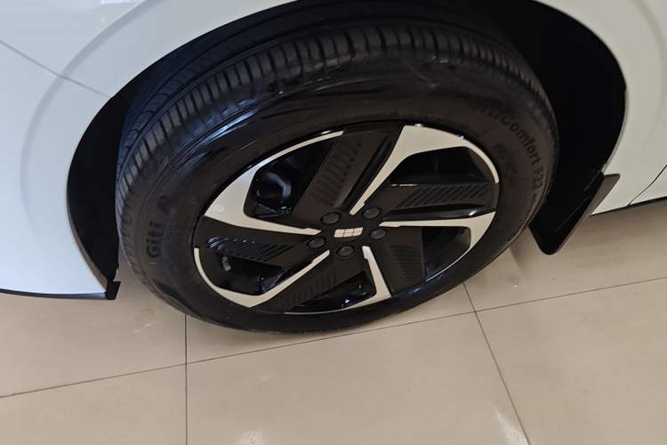 Used Geely Galaxy L6 2025 EM-i 140km Explorer+ Edition
