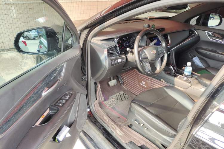 Used Cadillac XT5 2021 2.0T Two-Wheel Drive Luxury Version