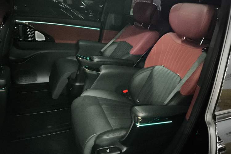 Used GAC Trumpchi M8 2025 Zongshi Series Super Hybrid Edition