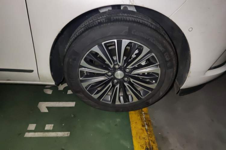 Used Buick GL8 2021 ES Landtrek 653T Luxury Model