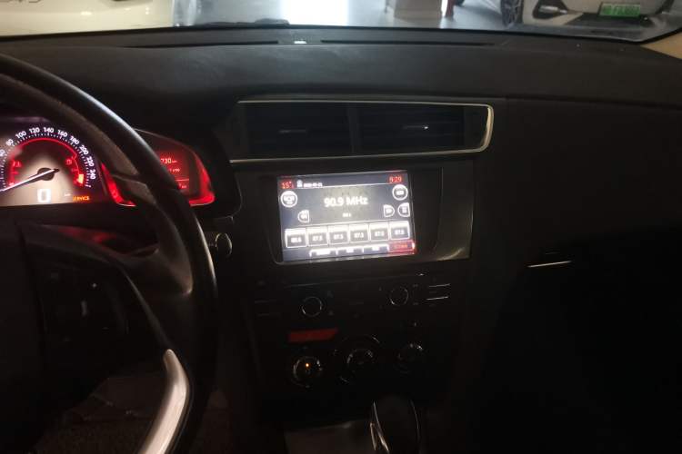 Used DS 5LS 2015 1.6T Style Edition THP160 Audio And AC Panel