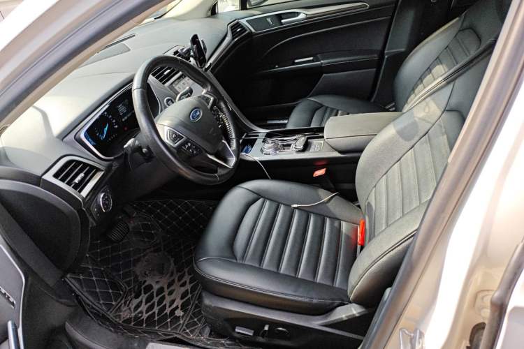 Used Ford Mondeo New Energy 2018 2.0 PHEV Smart-Controlled Fashion Edition China VI Standard