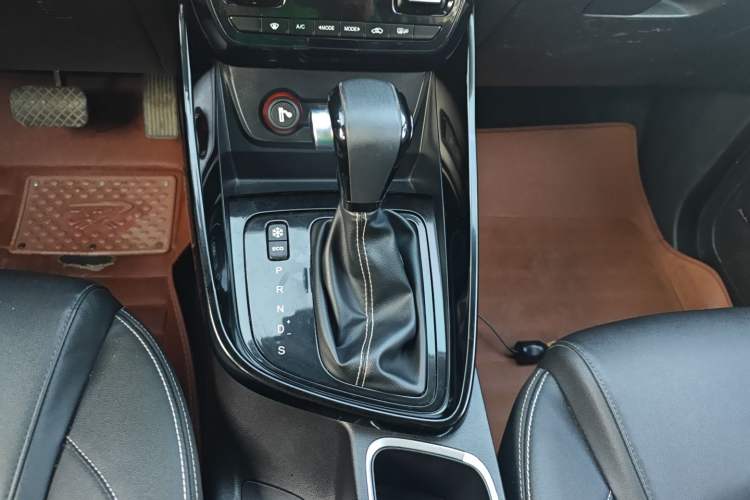 Used Baojun 530 2019 1.5T CVT Luxury Model 7 Seats China V Emission Standard
