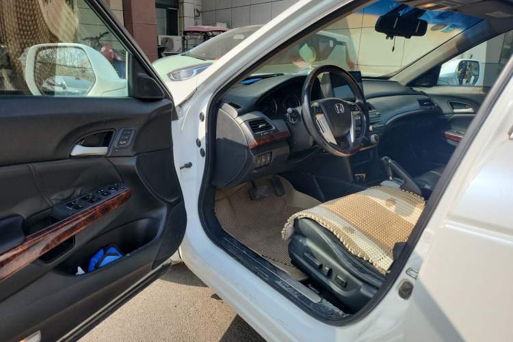 Used Honda Crosstour 2011 3.5L Prestige Edition
