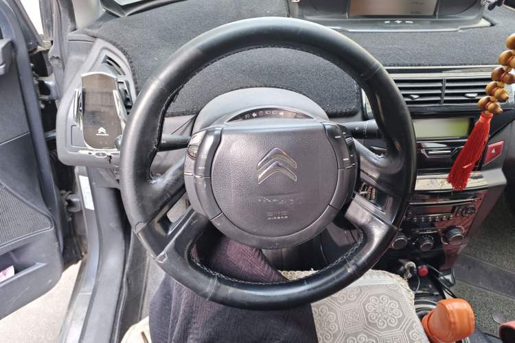 Used Citroen C-Quatre 2013 1.6L Manual Prestige CNG Model Steering Wheel