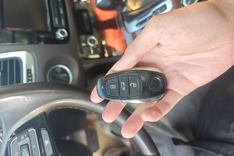 Used Volkswagen Touareg 2014 3.0 TSI New Edition