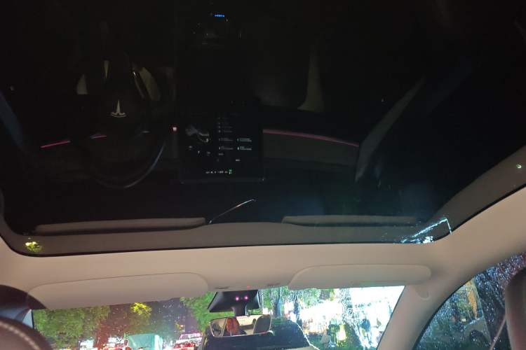 Used Tesla Model Y 2023 Rear-Wheel-Drive Version
