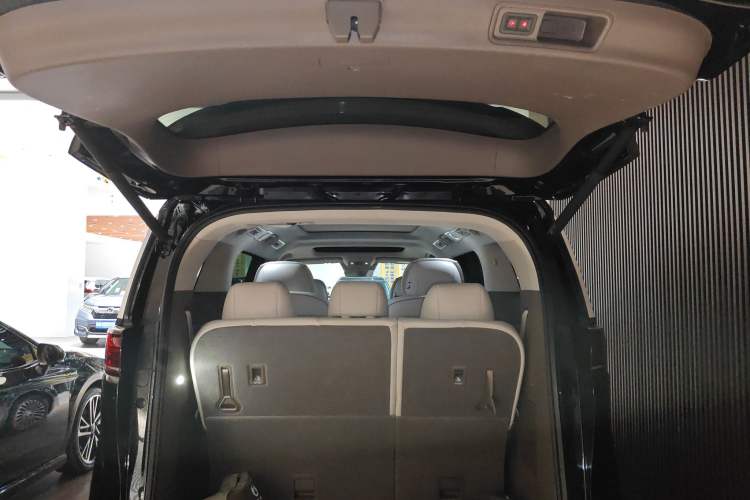 Used Denza D9 2022 DM-i 970 Four-Wheel Drive Flagship Model