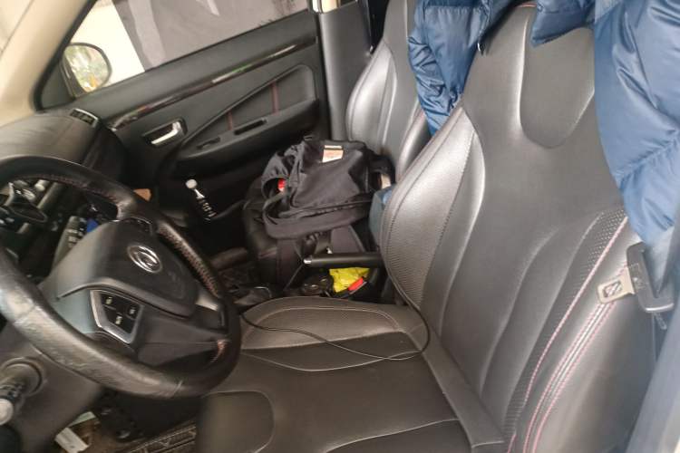 Used Dongfeng Fengon 370 2016 1.5L Manual Luxury Model 5 Seats