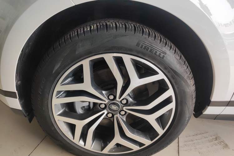 Used Land Rover Range Rover Evoque 2022 Facelifted Aurora L 249 PS R-Dynamic Luxury Edition