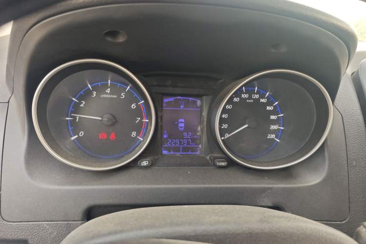 Used FORTHING Joyear X5 2015 1.6L Manual Luxury Model