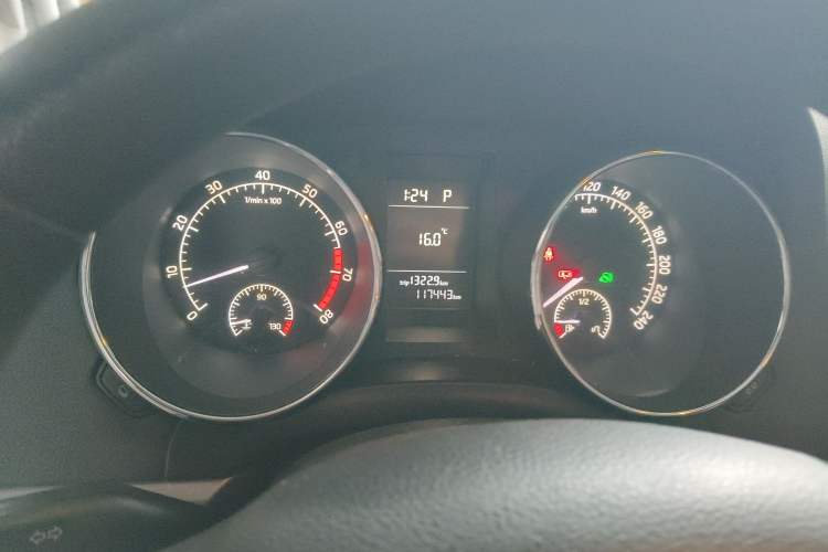 Used Skoda Yeti 2014 1.4TSI DSG Explorer Edition Instrument Cluster