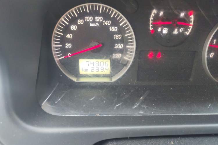 Used Foton Scenic G5 2020 2.0L Long-Wheelbase Flat-Roof 6-Seater Multi-Purpose Passenger Vehicle 1TZS
