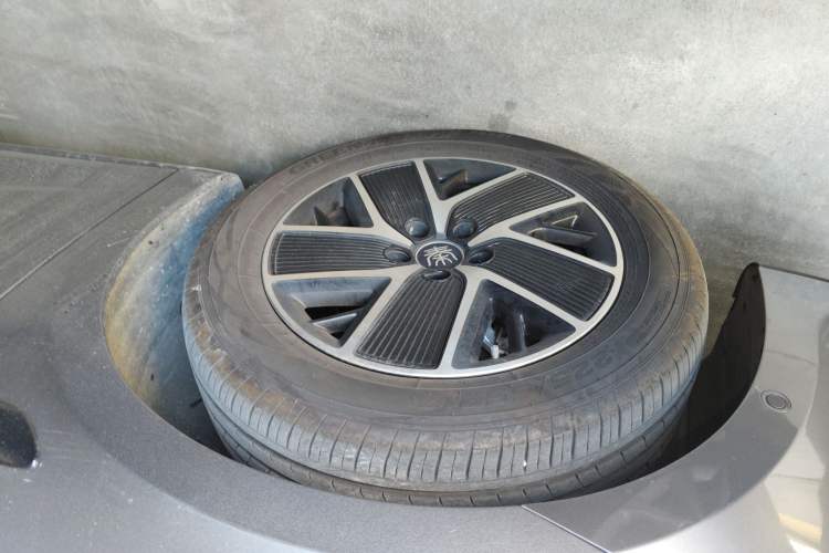 Used BYD Qin L 2025 DM-i Smart Drive 120KM Leading Model Exterior 7