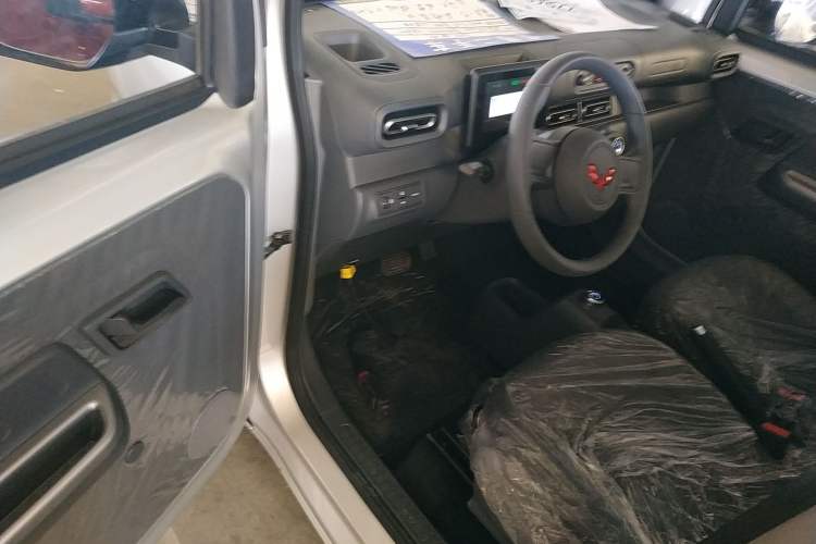 Used Wuling Zhiguang New Energy 2025 Standard Model