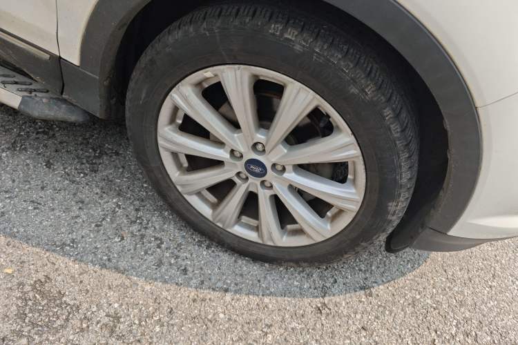 Used Ford Kuga 2017 EcoBoost 180 Two-Wheel-Drive Luxury Wing Edition