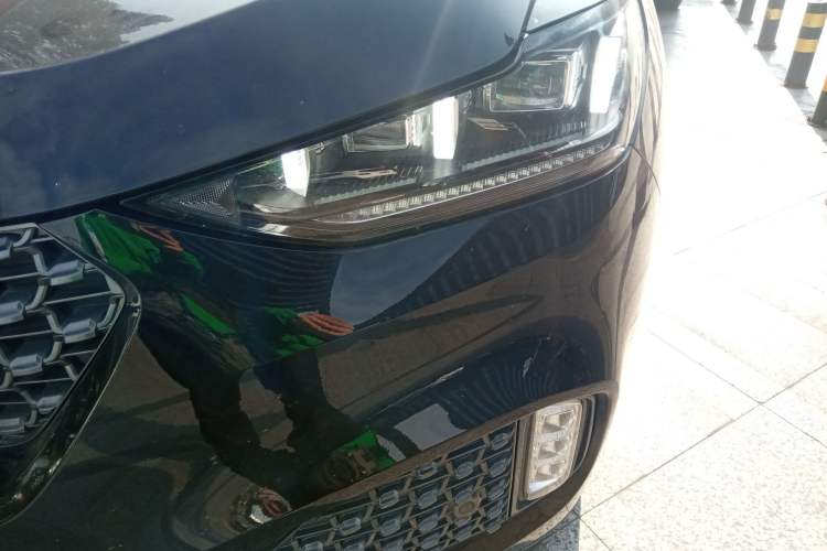 Used Wey VV6 2020 2.0T Two-Wheel Drive Smart Enjoyment+