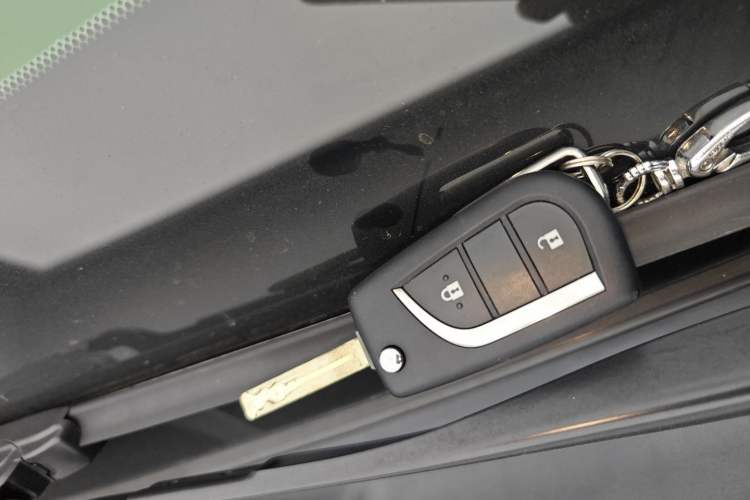 Used Toyota Highlander 2018 2.0T Two-Wheel Drive Elite Version 5 Seats China VI Standard